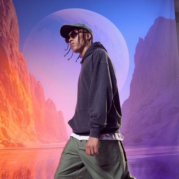 Moletom com efeito desgastado